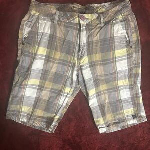 Plaid Men's Shorts in Gray and Yellow